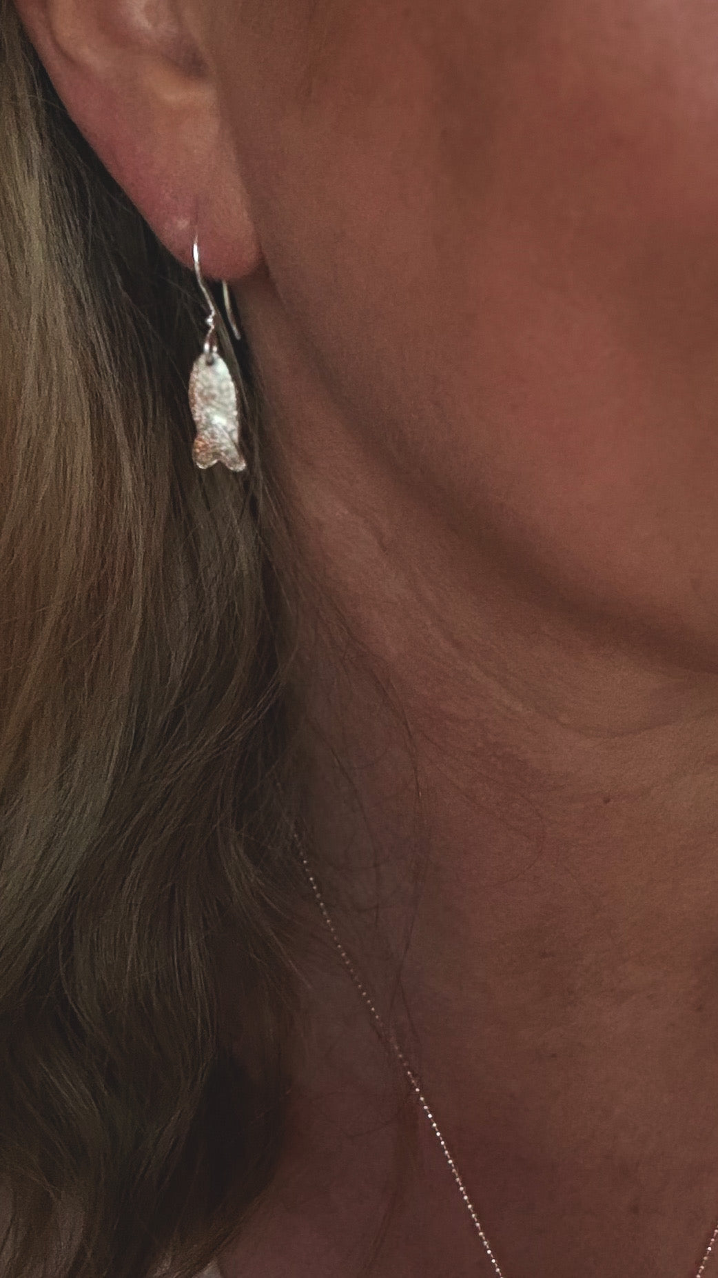 SandTrack Love Fish – Silver drop earrings | Lofoten Jewelry