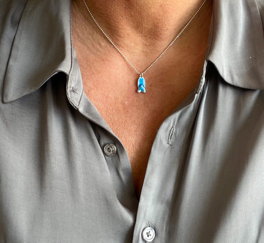 Lofoten Jewelry Fargeklatter Halskjede – Kjærlighetsfisk /waterblue