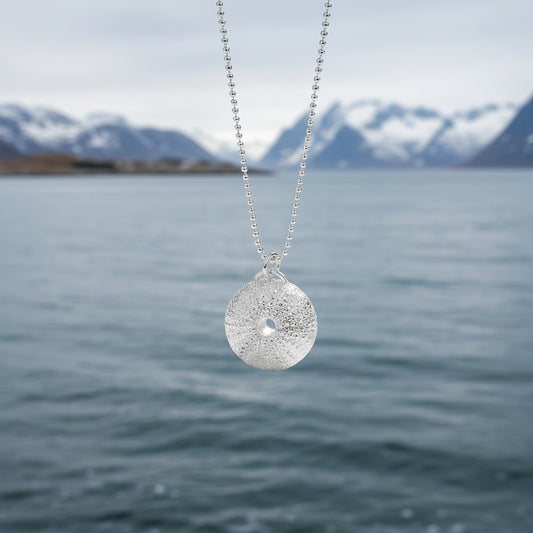 Lofoten Schmuck Silberkette "kleiner Seeigel"
