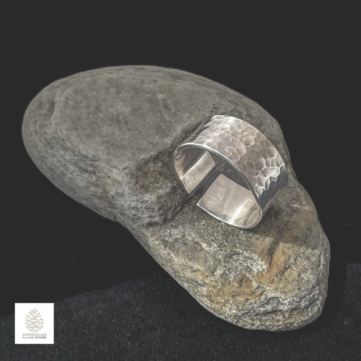 Lofoten Jewelry Silver Clamp Ring in Hammer Technique - adjustable