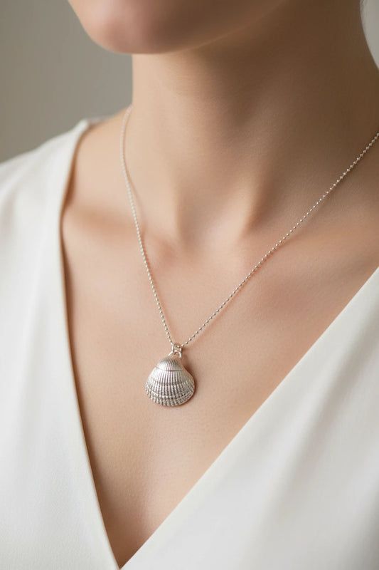 Lofoten Jewelry Silver Necklace "Shells"